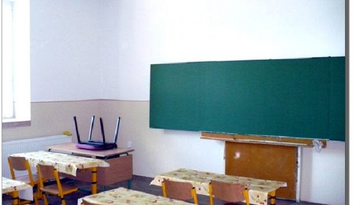 Budova Základnej školy - rekonštrukcia leto 2008