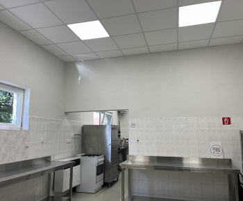 Zrealizované projekty / Obnova kuchyne kultúrneho domu Podhorany  - Sokolníky - foto